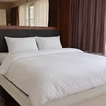 Deluxe Sun Apartment